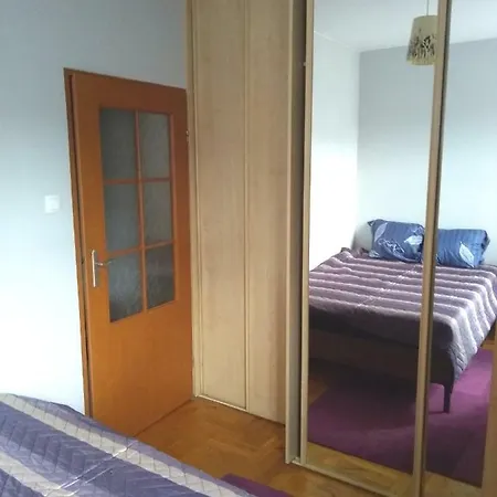 Διαμέρισμα Apartament Rezedowa Krasków